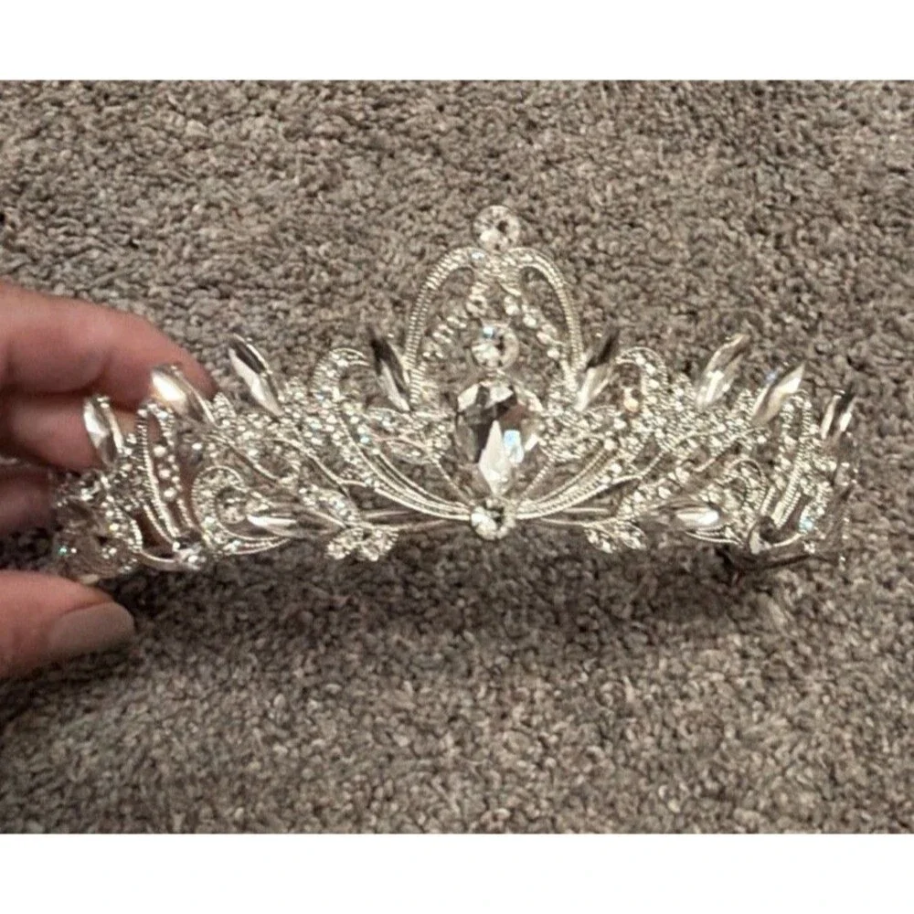 Tiara Silver Tone Clear Gems